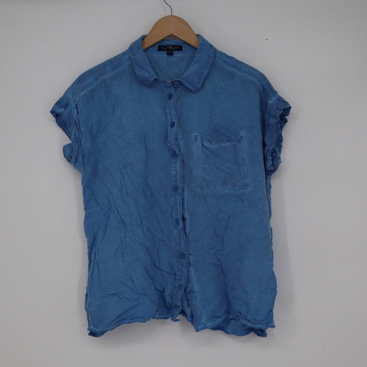 Velvet Heart Blue Rayon Short Sleeve Button Down Shirt Small