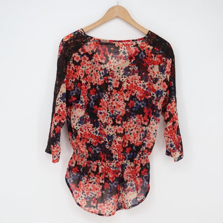 Route 66 Blouse Womens S Floral Peplum Red Blue Lace Accent 3/4 Sleeve Excellent