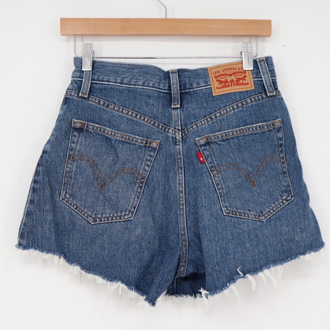 Levis High Waisted Mom Shorts Blue Denim Raw Hem Medium Wash Size 26