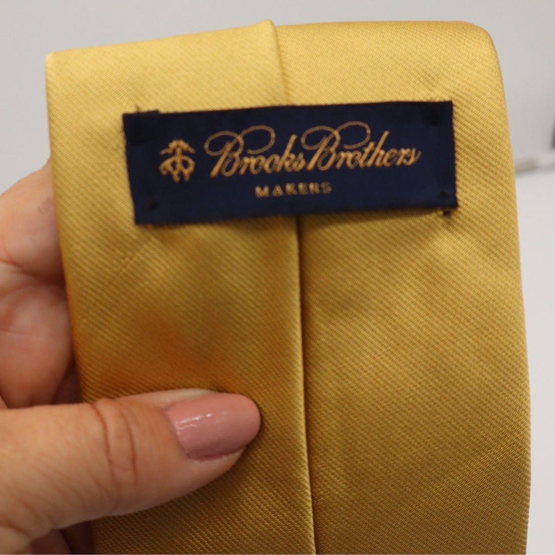 Brooks Brothers Makers Gold Silk Tie Solid Ribbed Woven in England Made in USA