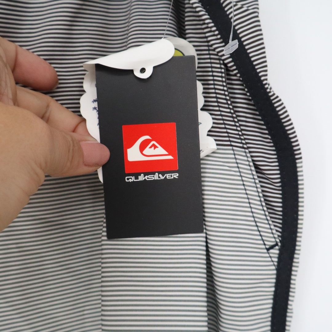 Quiksilver Mens XL Board Shorts Anthracite Gray Striped Swim Trunks