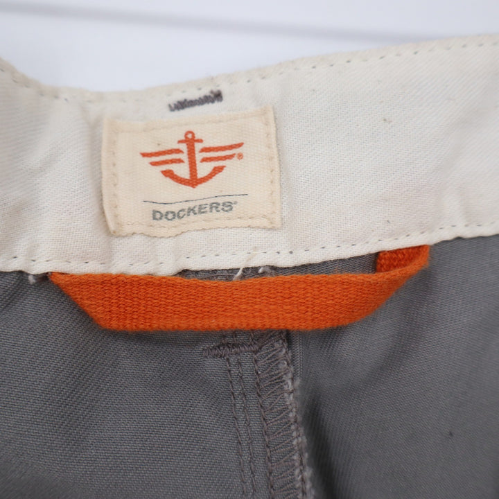 Dockers Shorts Mens 42 Classic Fit Gray Cotton Twill Flat Front Good