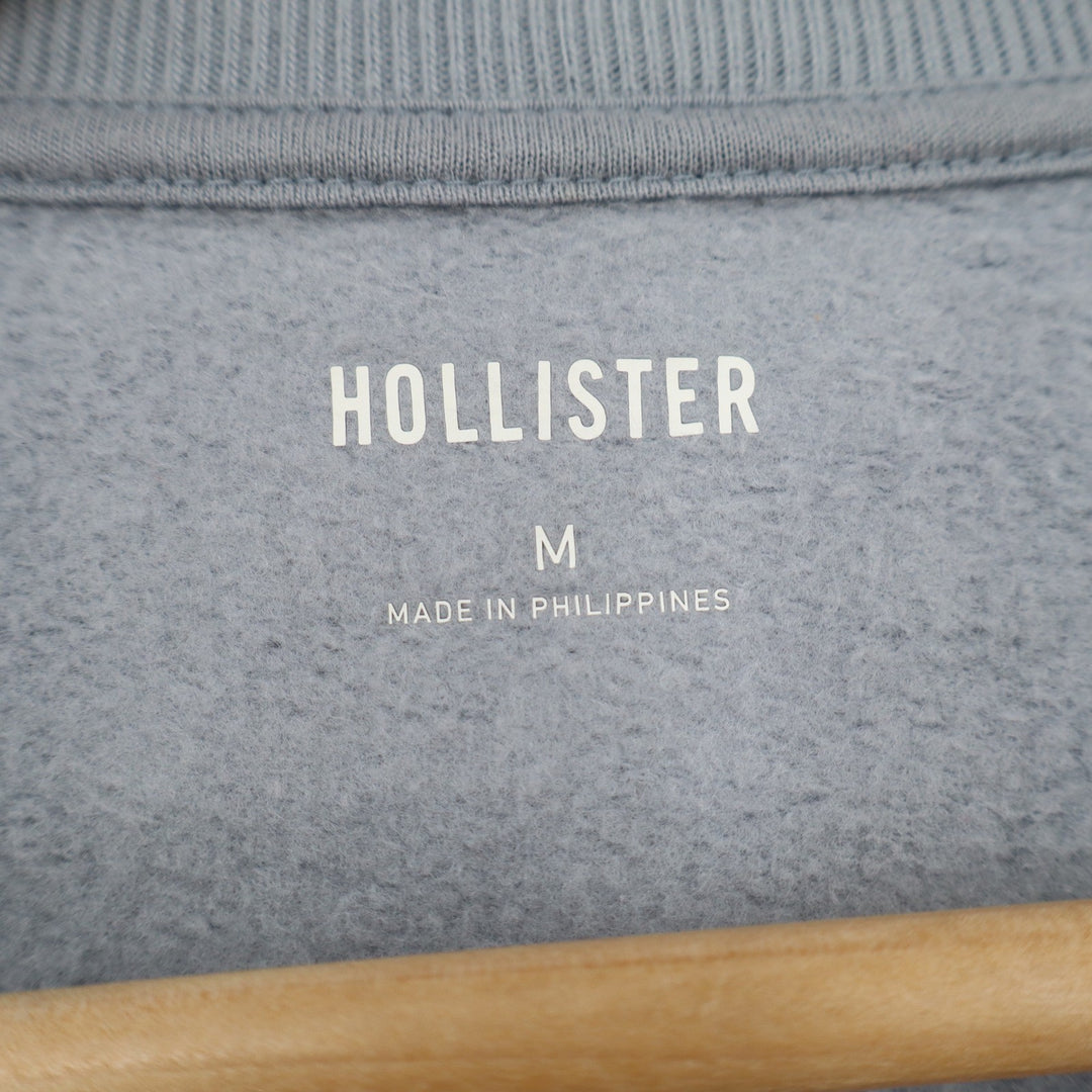 Hollister Mens Relaxed Crewneck Sweatshirt Light Blue Fleece Pullover M