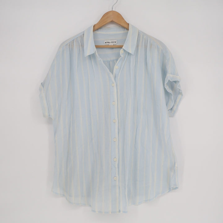 Ava & Viv Shirt Womens 1X Blue White Vertical Striped Short Sleeve Button Up