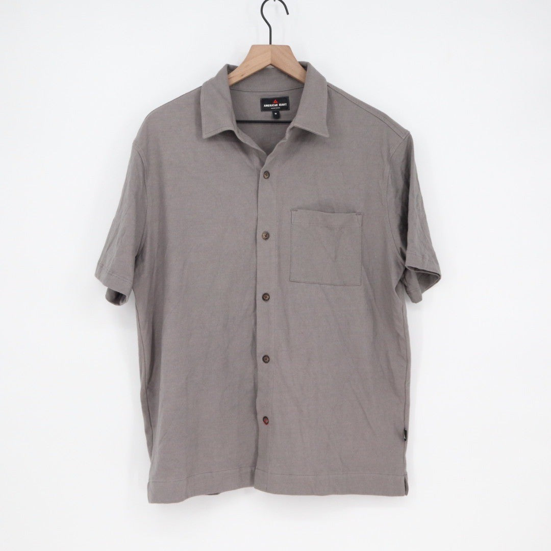 American Giant Mens Resort Shirt Short Sleeve Button Up Gray Size M Made in USA