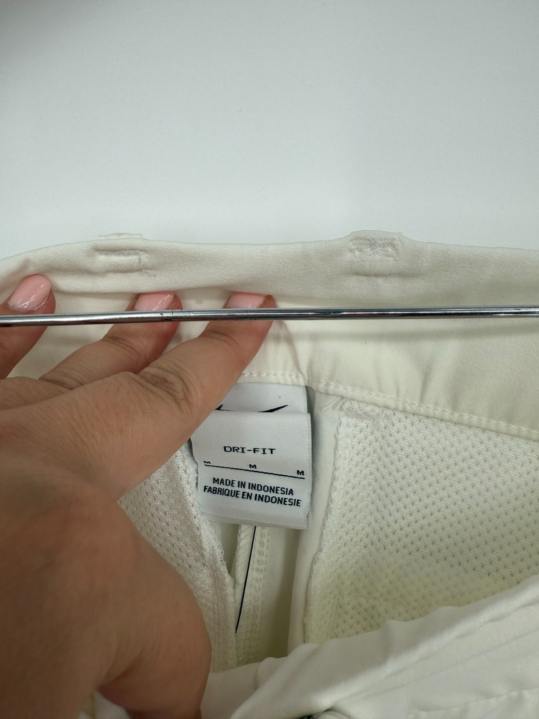 Nike Dri Fit Victory Golf Chino Shorts Womens Medium White Standard Fit Logo