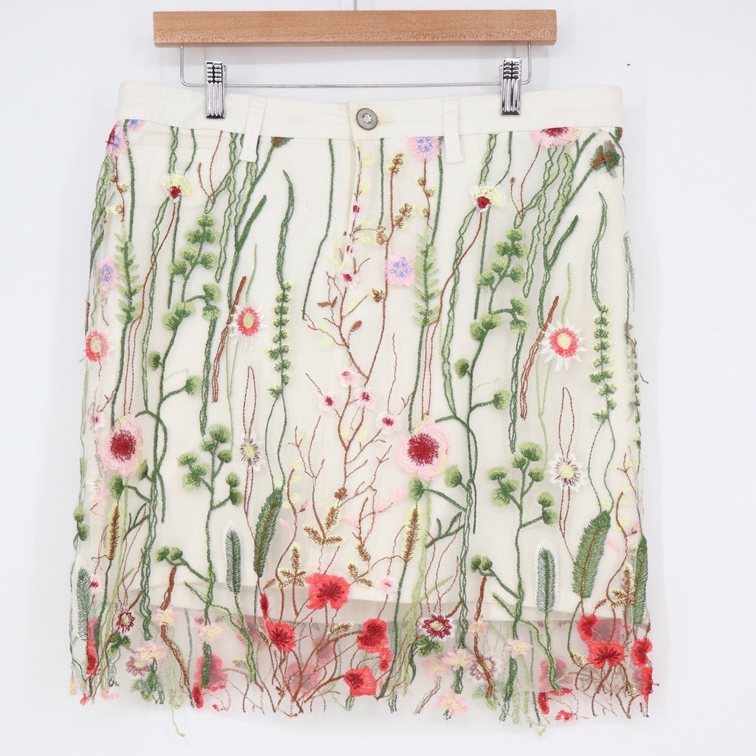 Blue Desire White Floral Embroidered Mesh Overlay Denim Mini Skirt Size 12