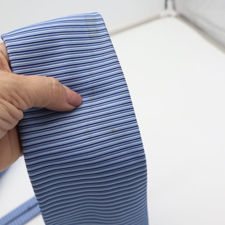Brooks Brothers Makers Blue Horizontal Micro Stripe Silk Tie Made in USA Italy