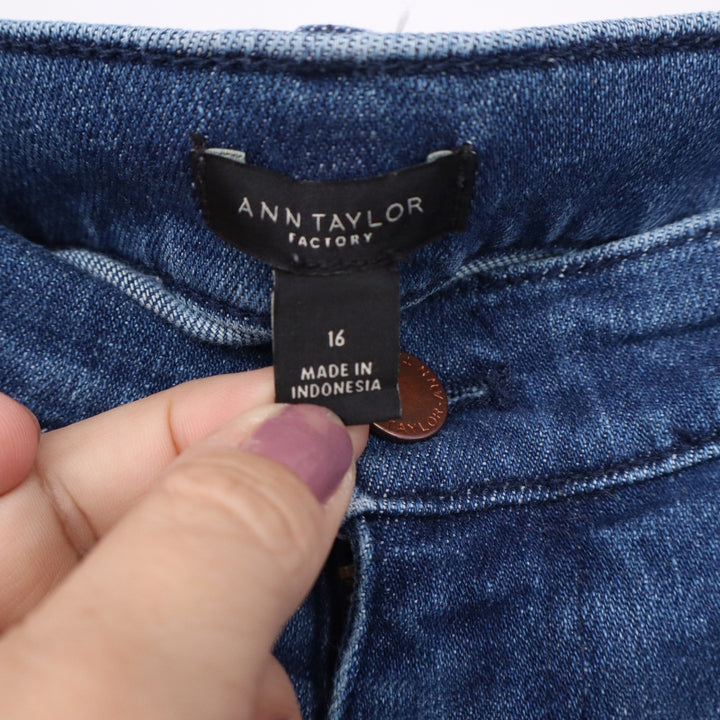 Ann Taylor Factory Womens Blue Straight Leg Jeans Size 16 Medium Wash