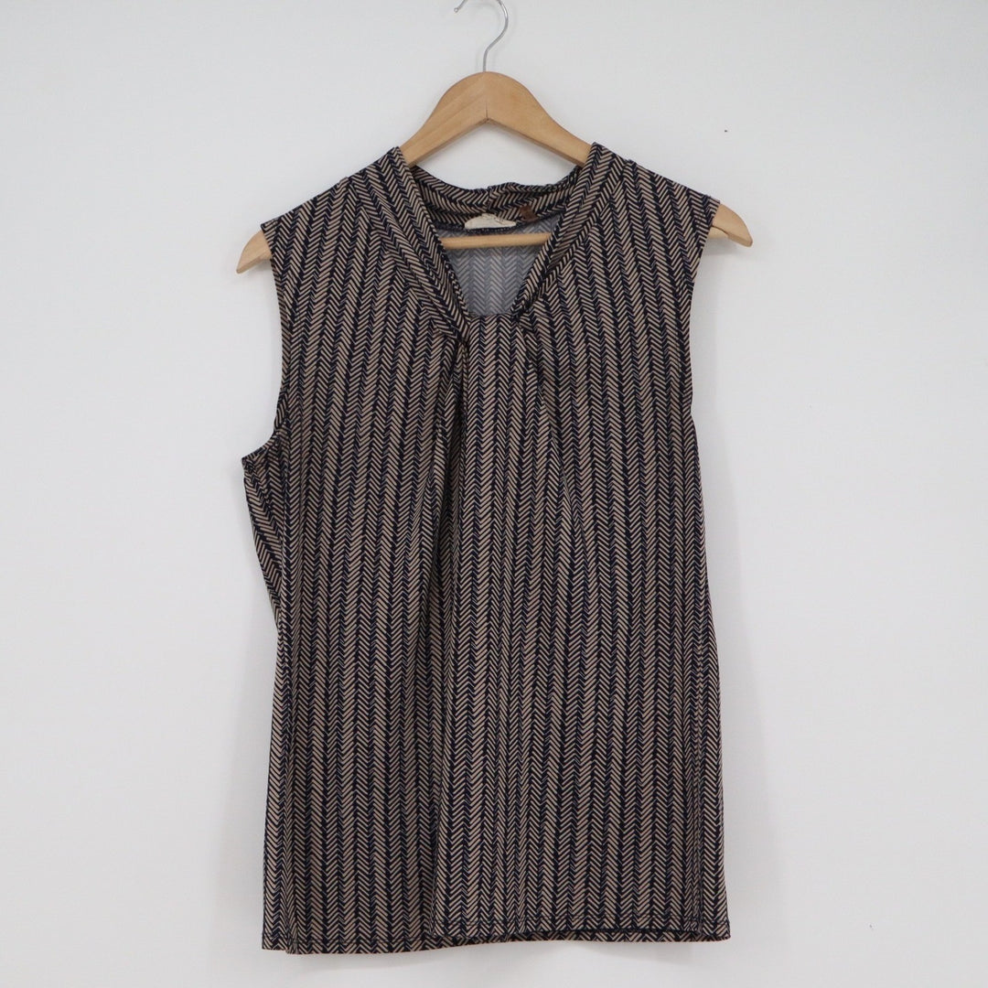 Carol Rose Navy Tan Chevron Print Sleeveless Mock Neck Drape Front Blouse Large