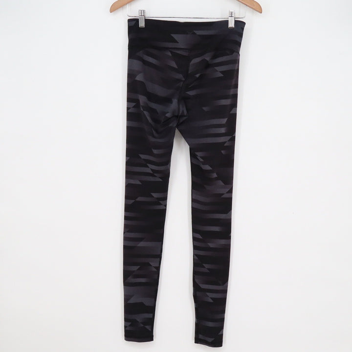 Old Navy Active Go-Dry Leggings Small Black Grey Geometric Chevron Athletic