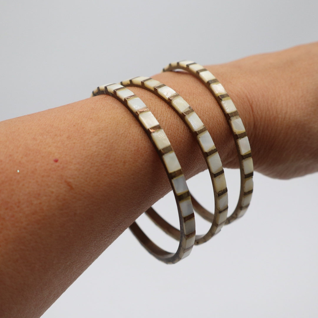 Vintage Brass Mother of Pearl Inlaid Bangle Bracelet Set of 3 Iridescent Boho
