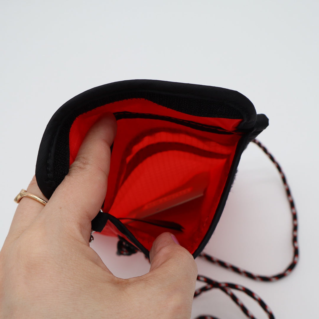 Hunter Orginal Packable Womens Phone Pouch Arc Red Crossbody Strap Travel