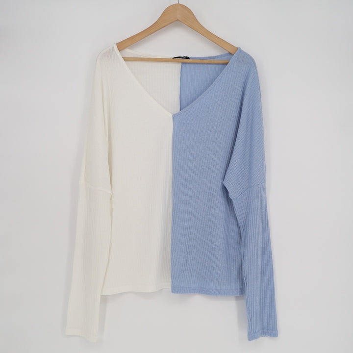 Shein Sweater Womens Large White Blue Knit Stretch Long Sleeve V-Neck Pullover