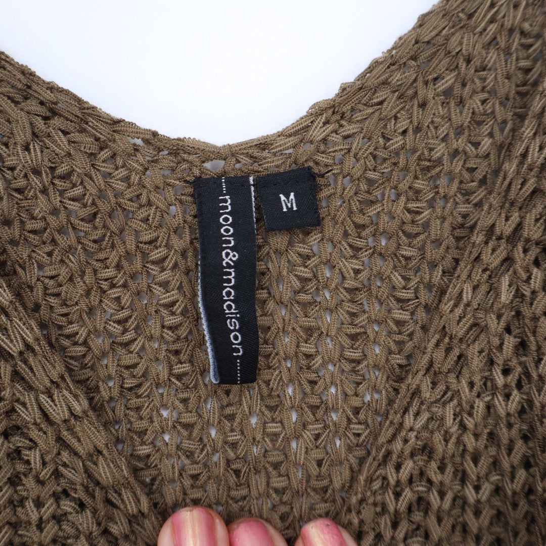 Moon & Madison Tank Top Womens M Sweater Knit Olive Green Sleeveless Excellent