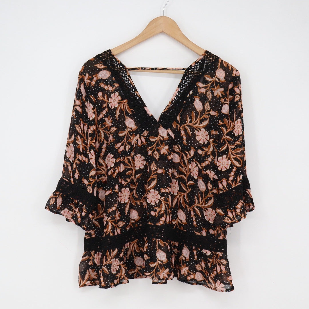 DR2 Blouse Womens Medium Black Floral Crochet Lace Trim Excellent