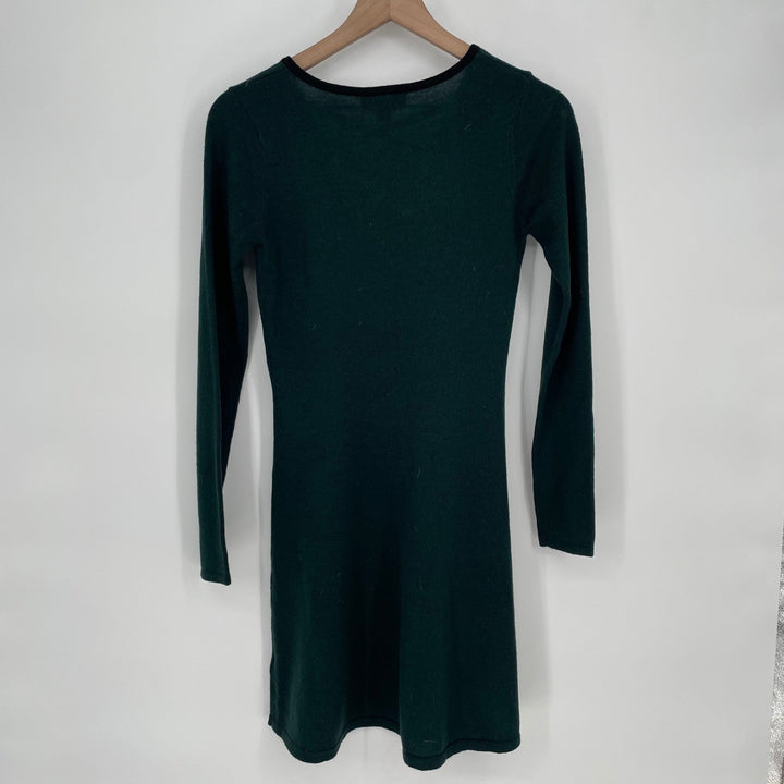 BCX Dress Long Sleeve V Neck Green Plaid Sweater Dress Size S