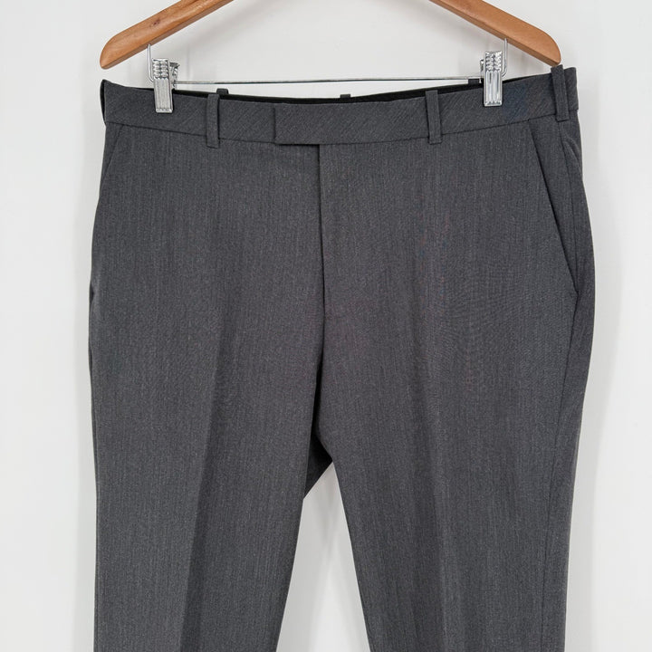 Van Heusen Mens Straight Flex Pants Charcoal Gray 34x30 Dress Pants