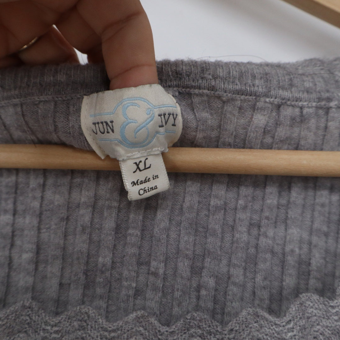 June & Ivy Gray Ribbed Scalloped Empire Waist Sweater Top XL