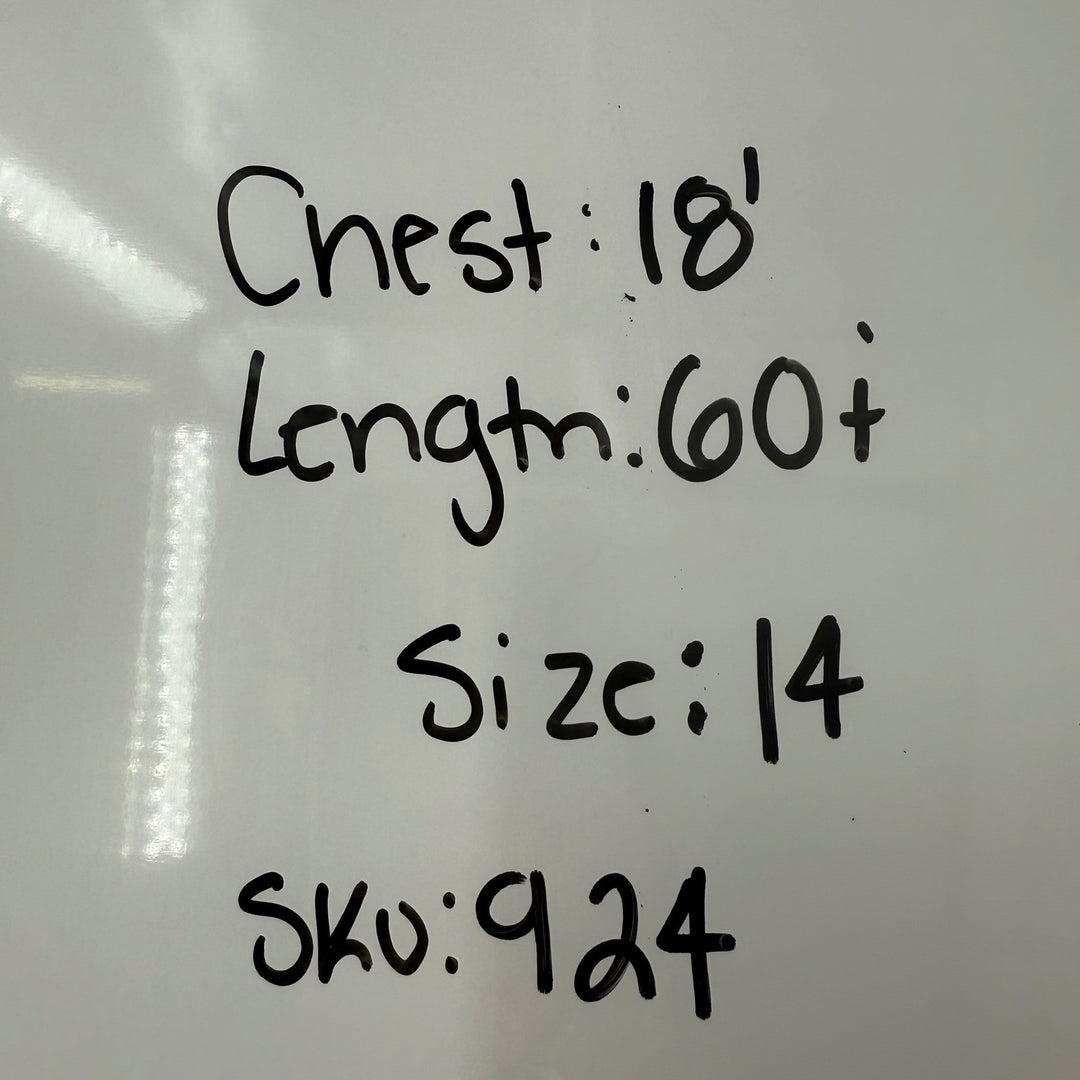Text on a white background indicating measurements and size details.