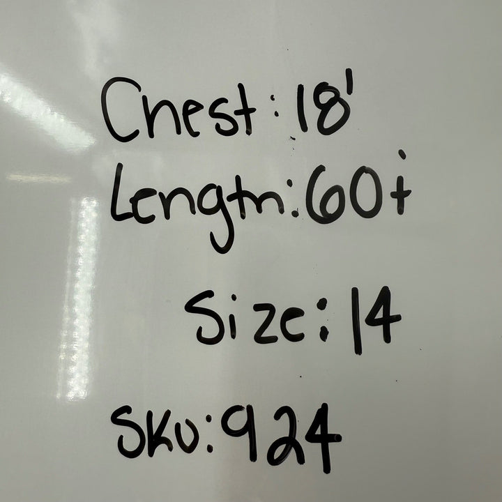 Text on a white background indicating measurements and size details.
