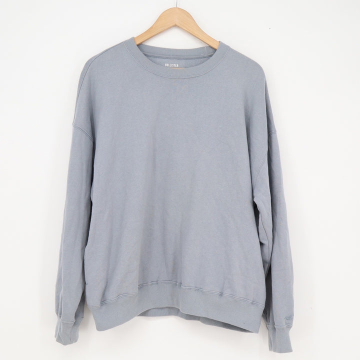 Hollister Mens Relaxed Crewneck Sweatshirt Light Blue Fleece Pullover M