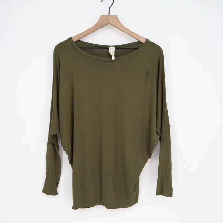 Moa Collection T-Shirt Women Medium Olive Green Stretch Round Neck Dolman Sleeve