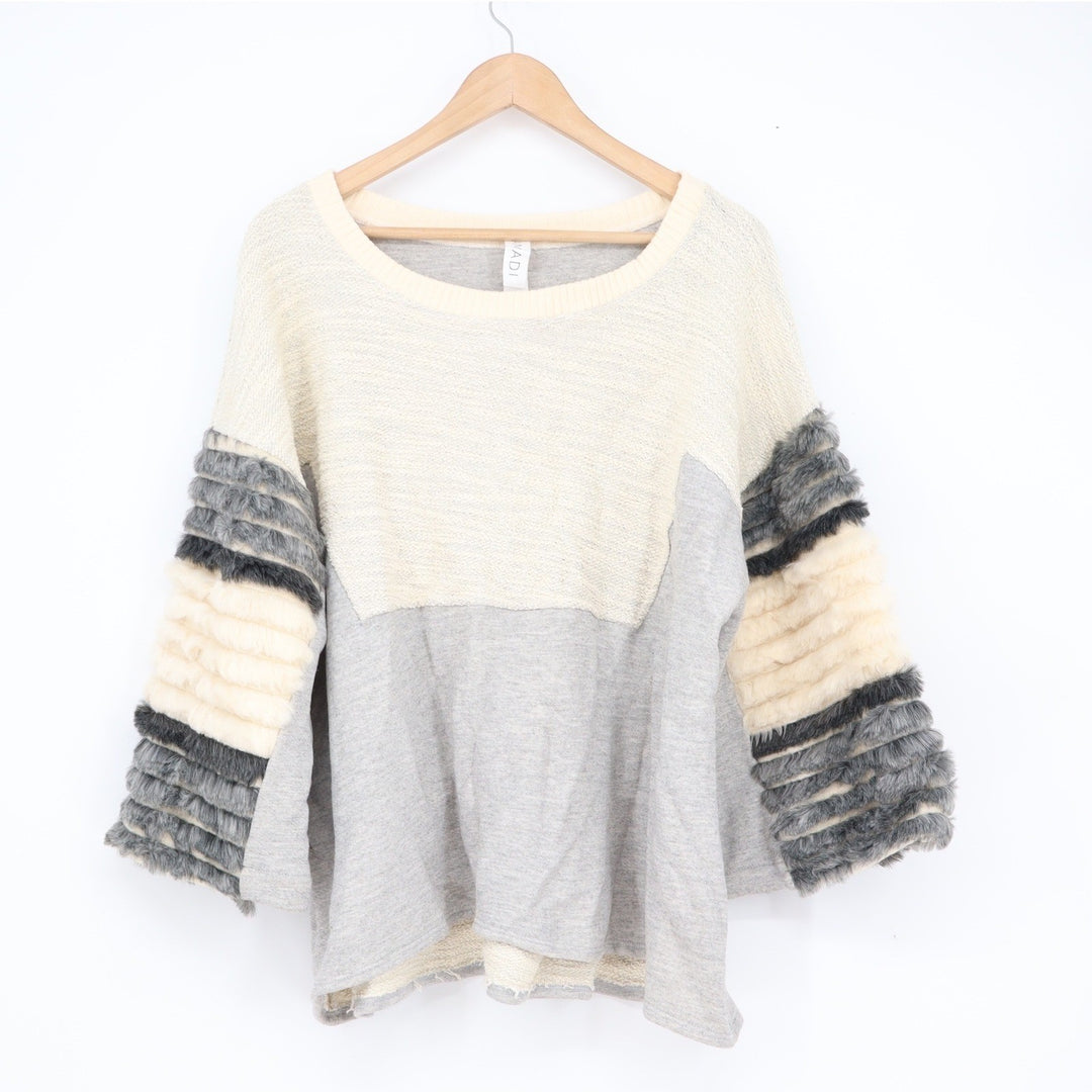 AMADI Grey Cream Colorblock Faux Fur Stripe Sleeve Pullover Top XL Made in USA