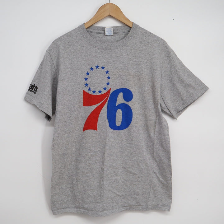 Port & Company Philadelphia 76ers T-Shirt Mens Medium Gray Harrahs Promo NBA Tee
