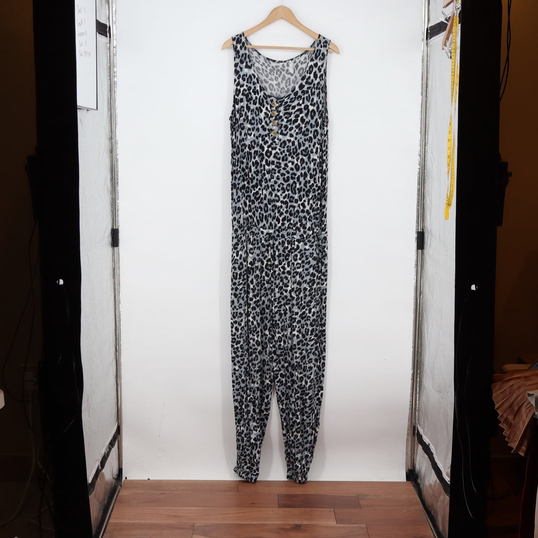 ANA Jumpsuit Womens M Grey Leopard Print Button-Down Good