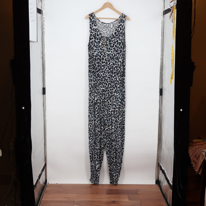 ANA Jumpsuit Womens M Grey Leopard Print Button-Down Good