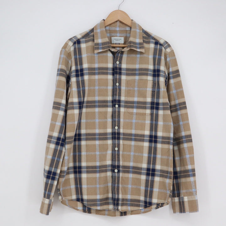 American Eagle Super Soft Plaid Button Down Shirt Mens Medium Tan Navy Blue