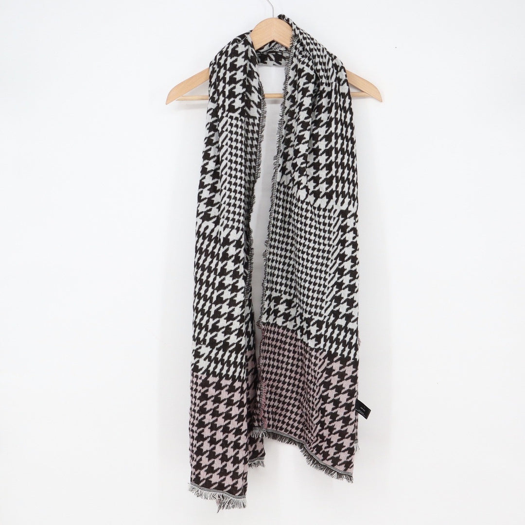 Mixit Scarf Womens One Size Houndstooth Black White Pink Fringed Excellent