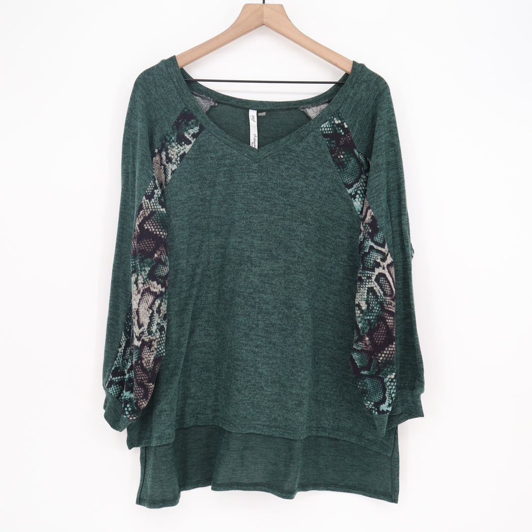 NY Collection Top Womens 2X Green Snakeskin Raglan Sleeve Excellent