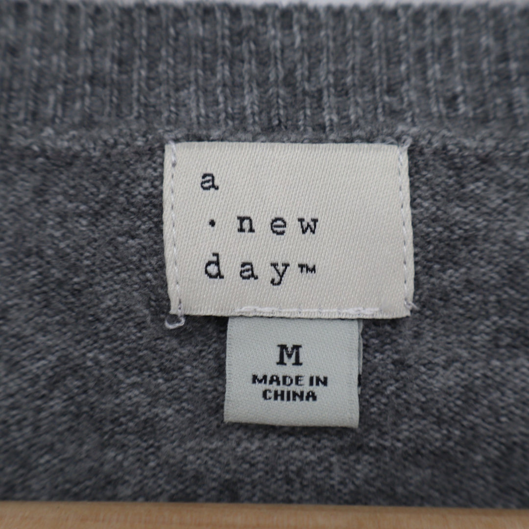 A New Day Gray Button Front Crewneck Cardigan Sweater Womens Medium