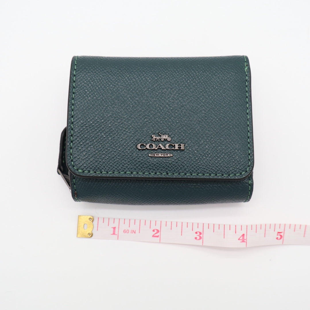 Coach Small Tri-fold Wallet Womens Forest Green Pebbled Leather Zip Coin Pocket