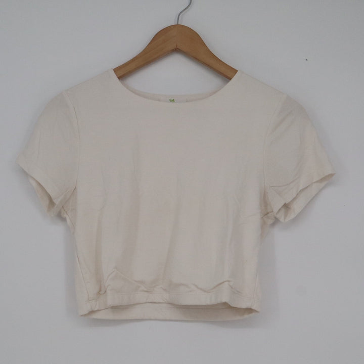 Live in the Moment Cream Crop Top Short Sleeve Crew Neck Mens Medium
