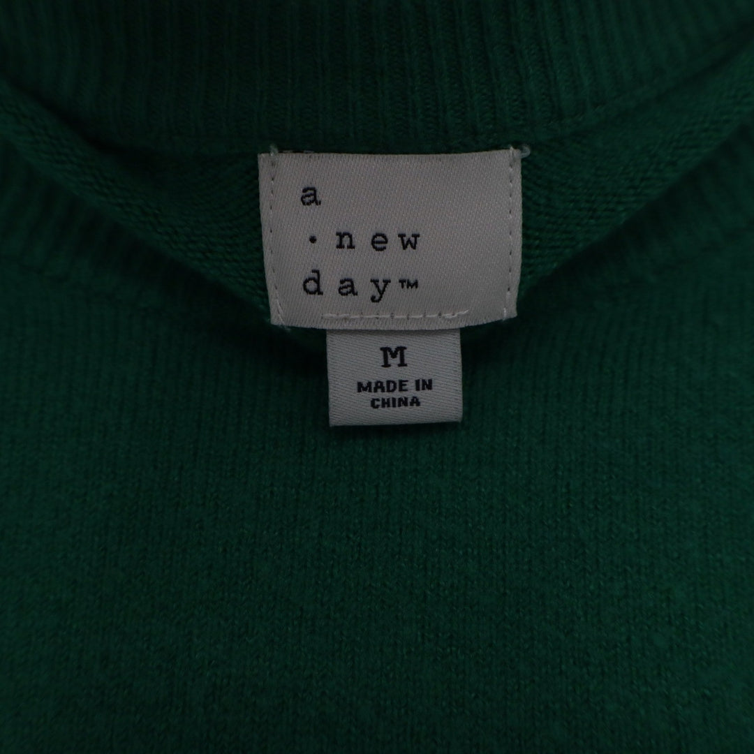 A New Day Womens Green Crewneck Long Sleeve Pullover Sweater Size M