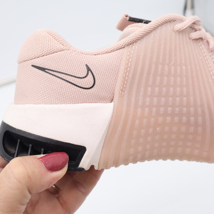 Nike Metcon 10 Womens Size 9 Training Shoes Pink Black Excellent
