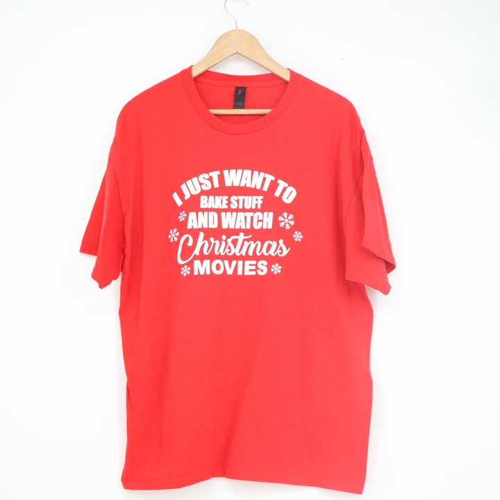 Gildan Mens XL Red Christmas Movie Baking Graphic T-Shirt Heavy Cotton