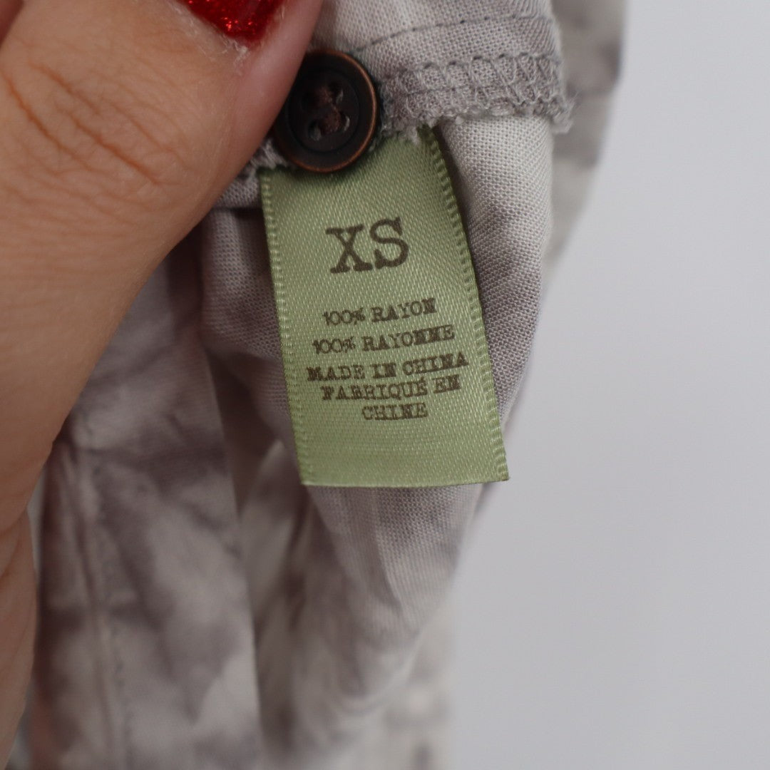 Alternative Blouse Top Womens XS Gray Tie Dye Button Front Sleeveless Back Slit