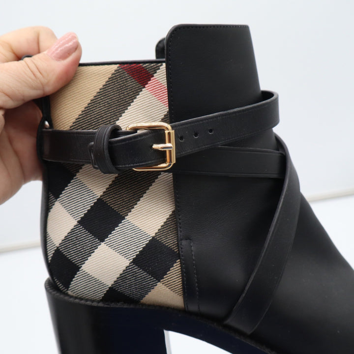 Burberry New Pryle 70 Black Leather Vintage Check Ankle Boots EU 39