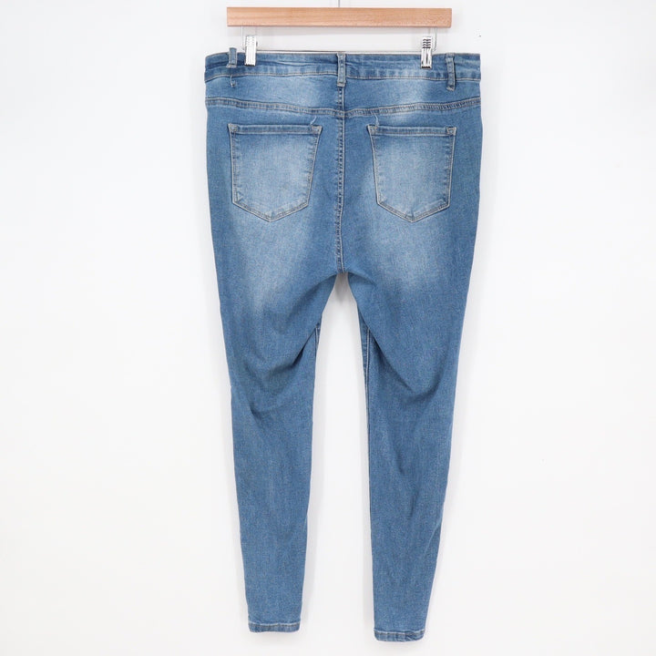 Blue Savvy Women Size 14 Distressed Skinny Jeans Medium Wash Ripped Knee Edgy