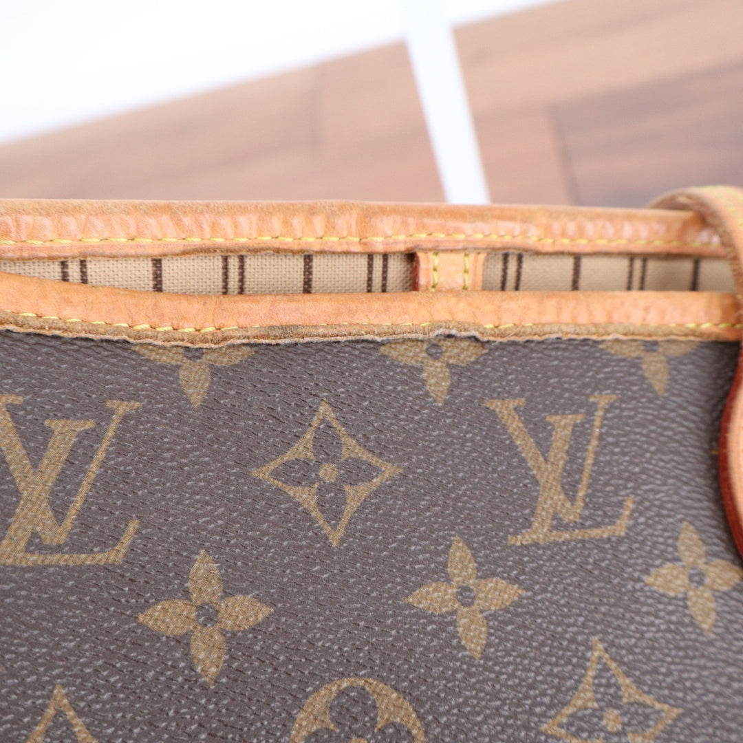Louis Vuitton Neverfull MM Monogram Canvas Tote Bag Brown M40995
