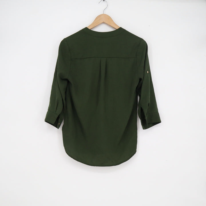 Sweet Rain Womens Forest Green 3/4 Roll Tab Sleeve V-Neck Blouse T93471 Small
