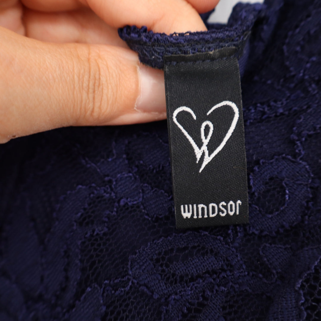 Windsor Navy Blue Lace High-Low V-Neck Formal Dress Small