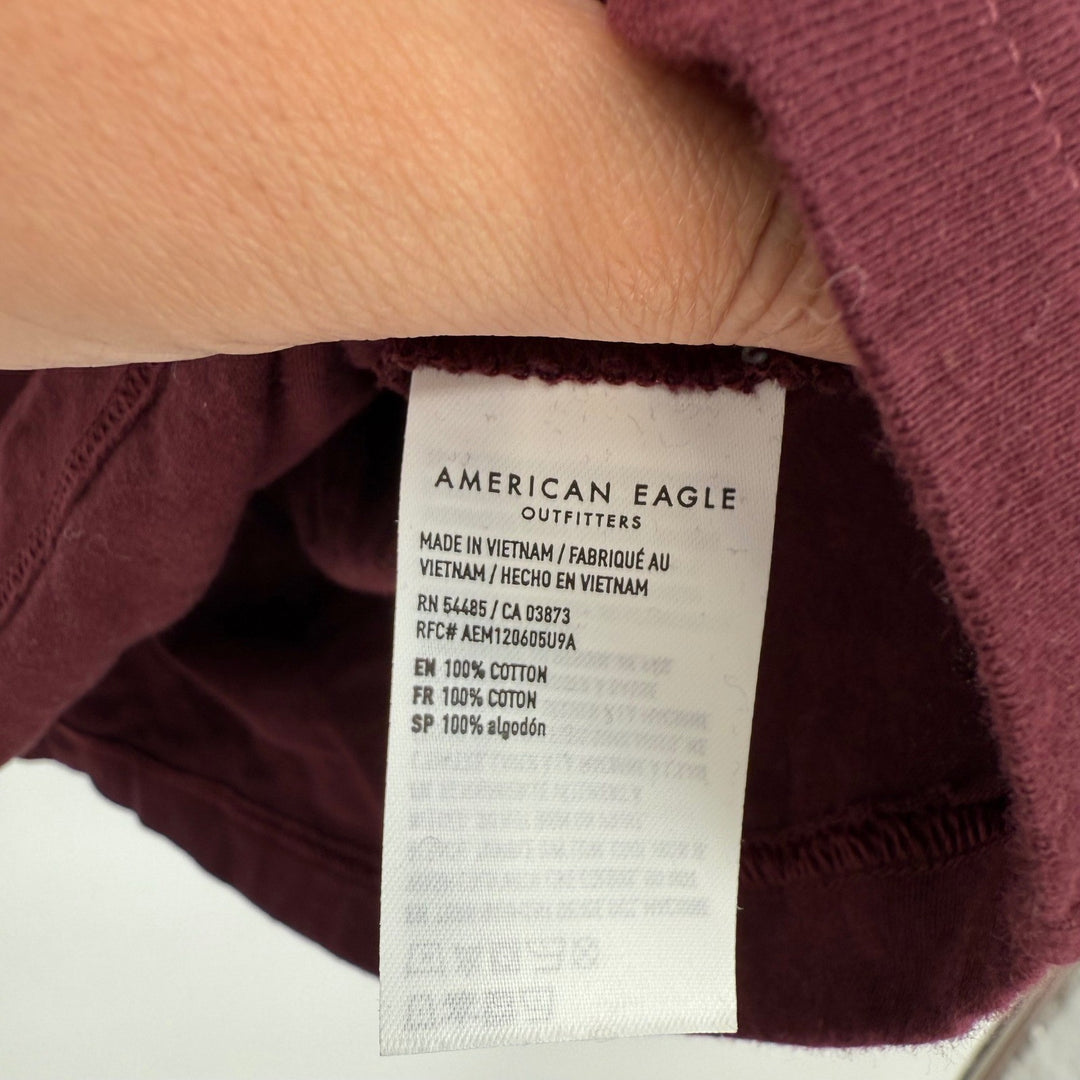 American Eagle Super Soft Burgundy Graphic Logo T-Shirt XS Short Sleeve Casual