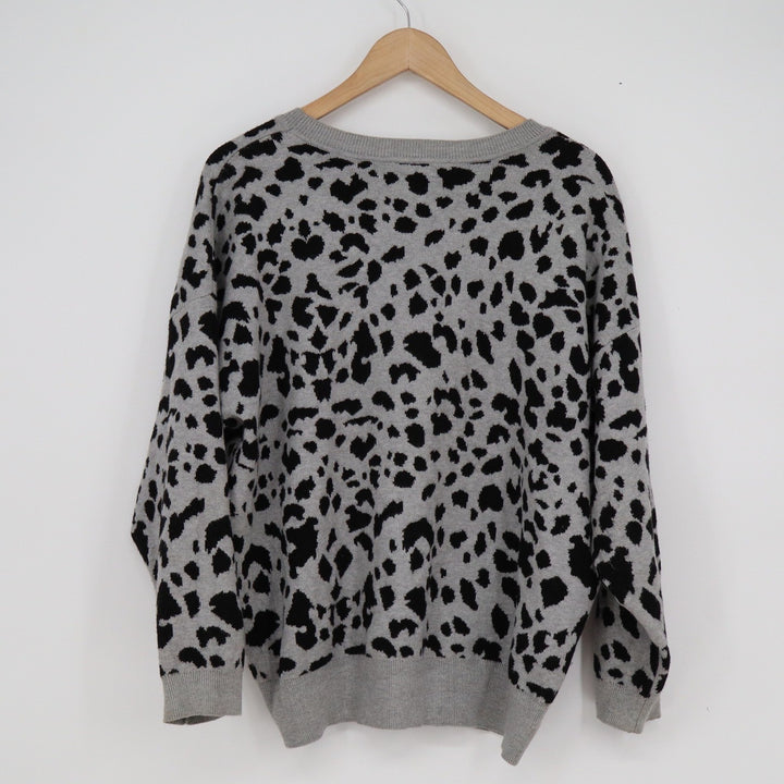 Workshop Republic Clothing Gray Leopard Print Crew Neck Sweater Women's 1X