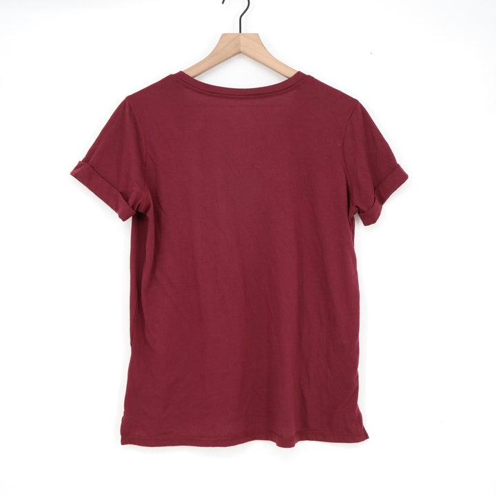 LEG3ND Womens V-Neck Short Sleeve T-Shirt Burgundy Rolled Cuff Size L