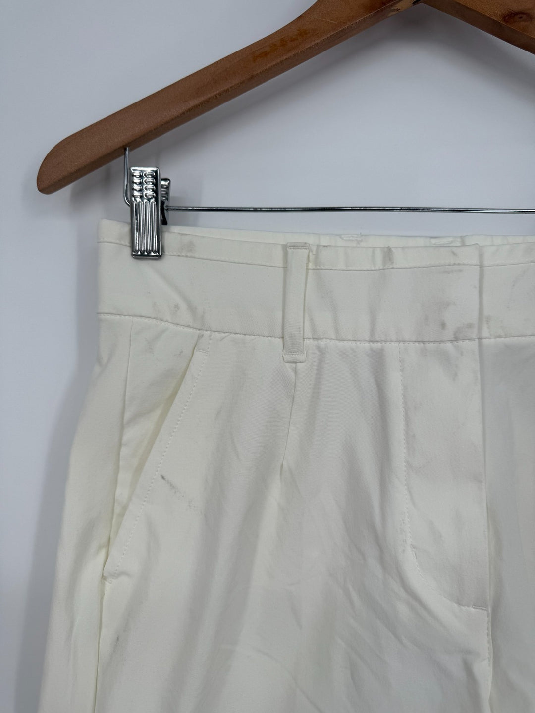 Nike Dri Fit Victory Golf Shorts Womens S White Logo Mesh Lined Standard Fit
